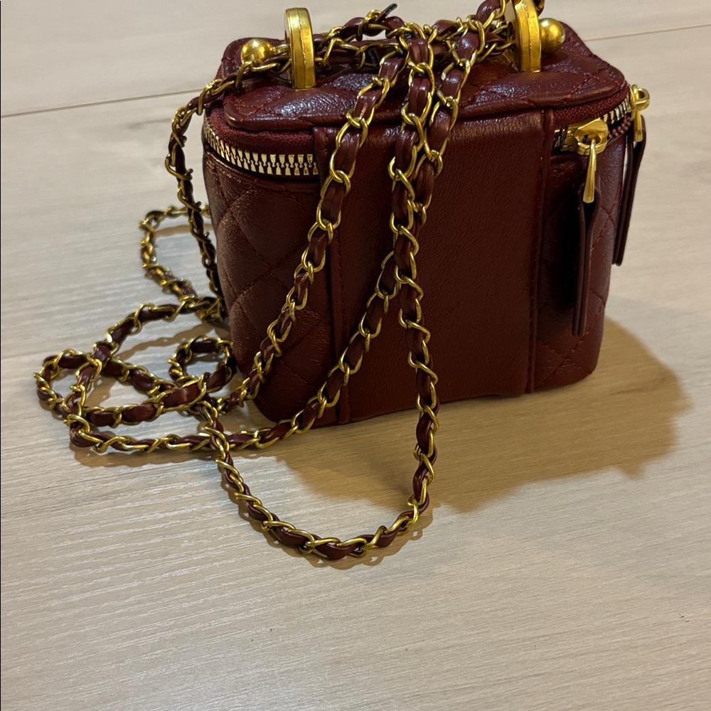 New  Quilted Burbugdy  Chain‎ mini Bag - Picture 3 of 6